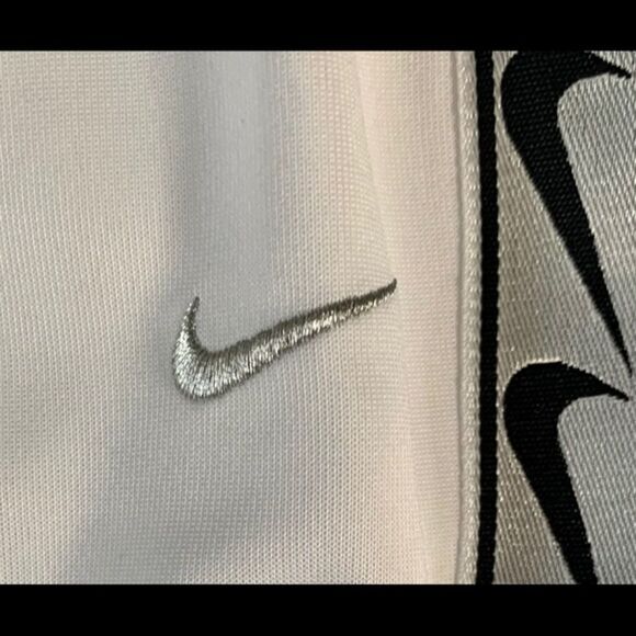 Nike NEW  Athletic Loose Fit Basket Ball Pants! Size Large - Picture 12 of 16